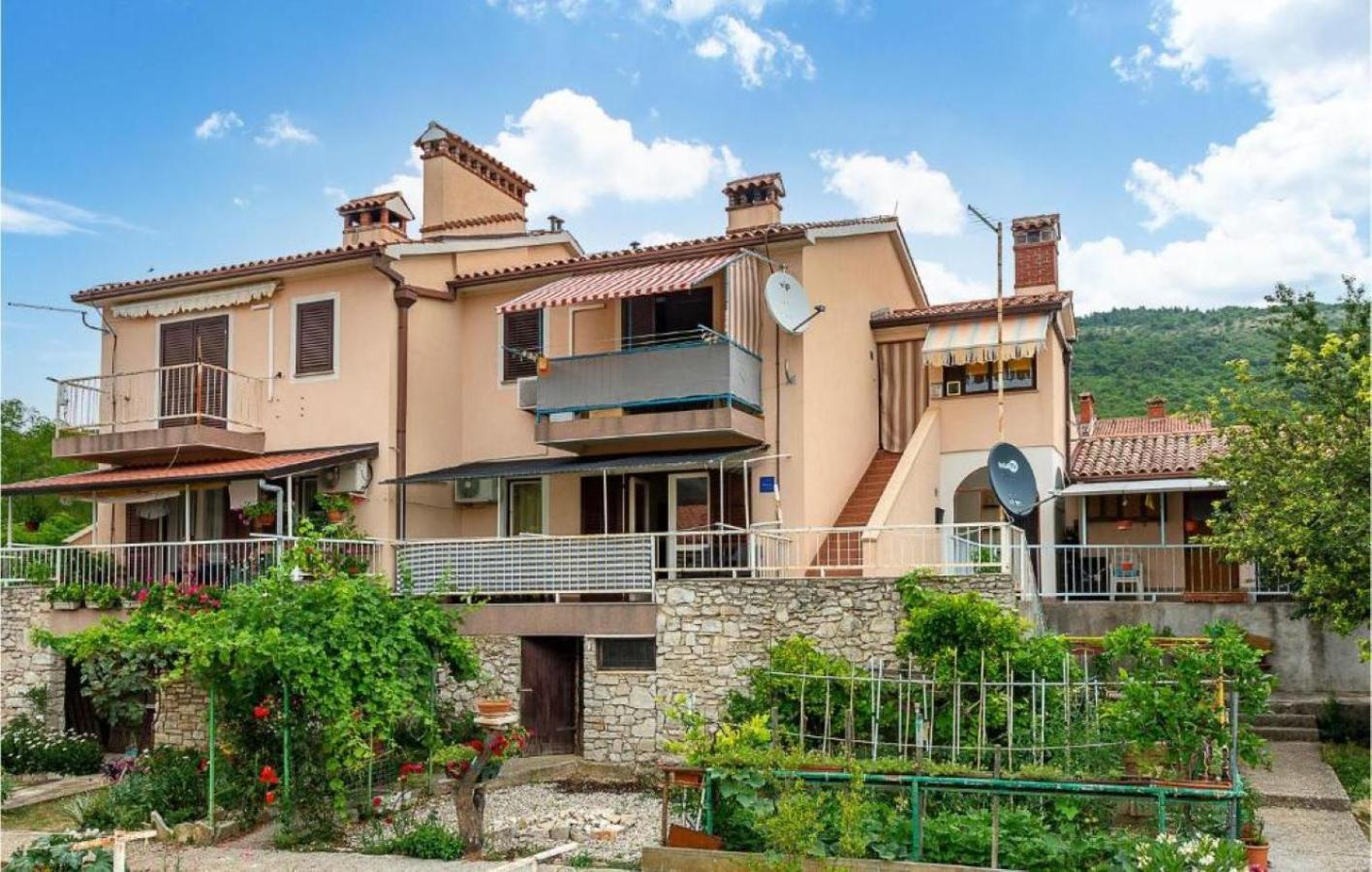 Apartman Ema 4+2 Koromacno Luaran gambar